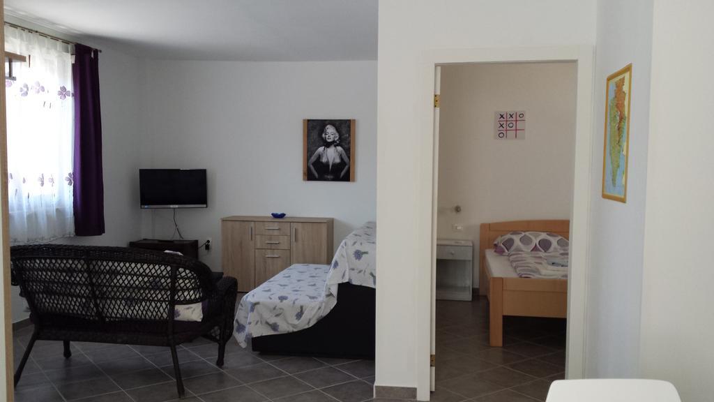 Abba Apartment Sveti Lovreč Pazenatički Екстериор снимка