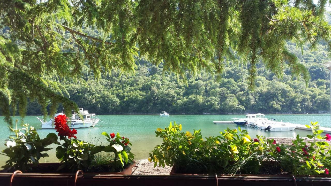 Abba Apartment Sveti Lovreč Pazenatički Екстериор снимка